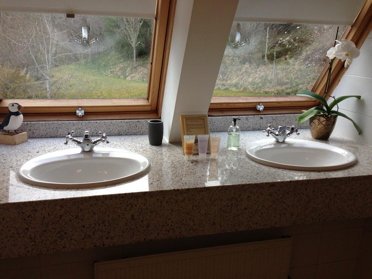 Highland Bear Lodge & Luxury Bear Huts Drumnadrochit Zewnętrze zdjęcie